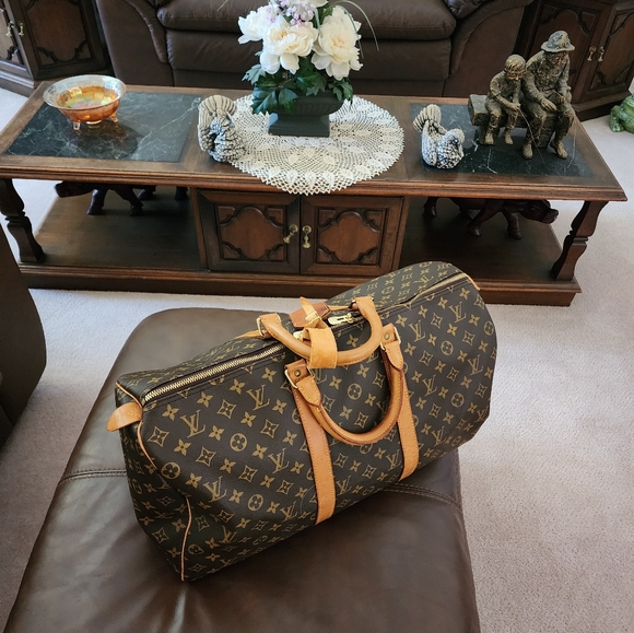 Louis Vuitton "Keepall 50" duffle monogram canvas ♥️Authentic) - Picture 3 of 5